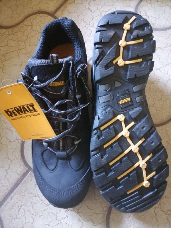 dewalt wrench black safety trainers